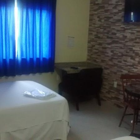 Hotel Dois Candangos Nucleo Bandeirante Room photo